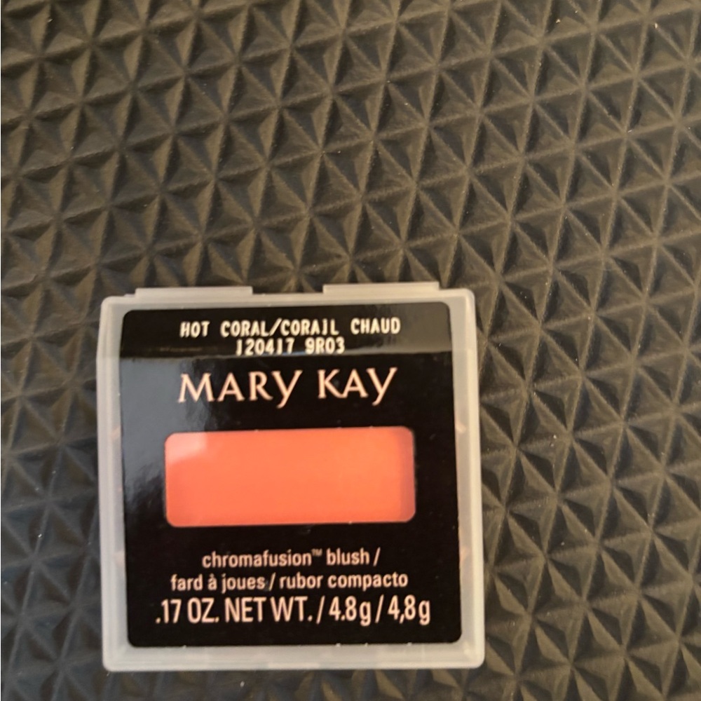 Mary Kay ChromaFusion Blush in Vibrant Coral